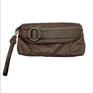 Kenneth Cole Reaction Light Brown Leather Wristlet